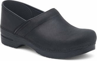 dansko beet clogs
