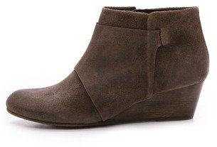 Coclico Katrianne Wedge Booties
