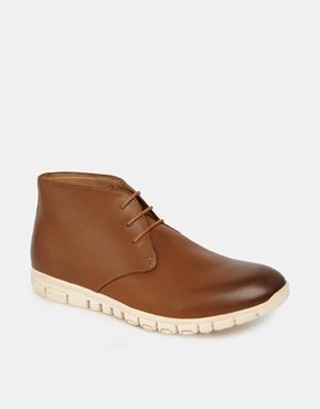 ASOS Chukka Boots in Leather - Tan