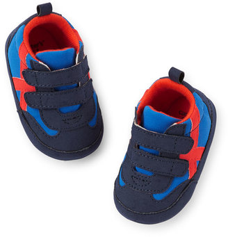 Osh Kosh Carter's Joby Rocker Crib Sneakers
			
				
				
					[div class="add-to-hearting" ]
						
							[input type="checkbox" name="hearting" id="071534290618-pdp" data-product-id="V_29061" data-color="Color" data-unhearting-href="/on/demandware.store/Sites-Carters-Site/default/Hearting-UnHeartProduct?pid=071534290618" data-hearting-href="/on/demandware.store/Sites-Carters-Site/default/Hearting-HeartProduct?pid=071534290618&page=pdp" /]
							
						[label for="071534290618-pdp"][/label]
					[/div]