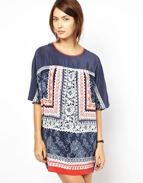 Emma Cook Dress with Lace Trim - Navy/ red