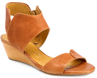 Coclico Kinu Leather Low-Wedge Sandals