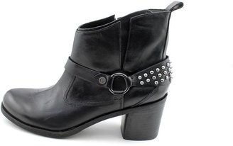 GUESS Morelli Womens Size 10 Black Leather Booties Shoes - No Box
