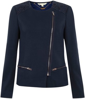 Yumi Ponte and lace jacket