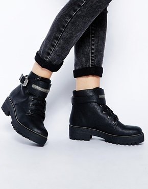 ASOS ALIVE AND KICKING Ankle Boots - Black