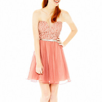 City Triangles Strapless Belted Glitter Tulle Dress
