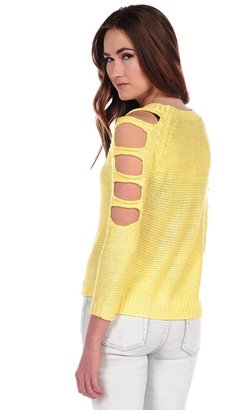 Romeo & Juliet Couture Cutout Sleeve Sweater