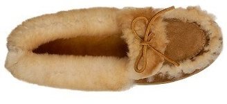Minnetonka Moccasin Women's Sheepskin Slipper