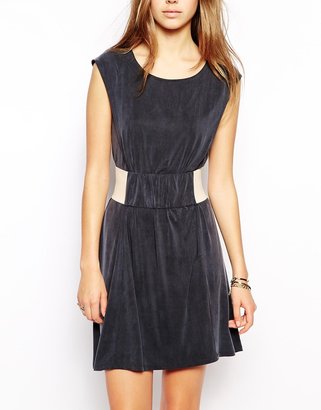 B.young Supertrash Delaya Dress in Jersey with Contrast Elastic at Waist