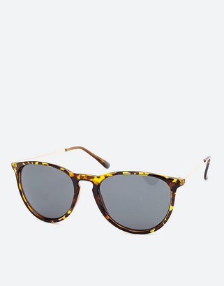 ASOS COLLECTION Retro Sunglasses With Thin Frame