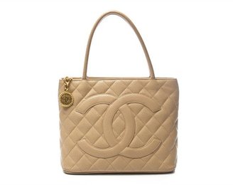 Chanel Pre-Owned Beige Caviar Medallion Tote Bag