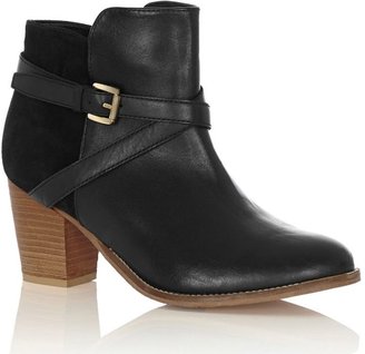 Oasis Frankie stacked heeled boots