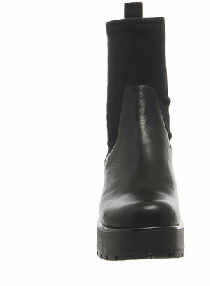Vagabond Dioon Neoprene Black Leather