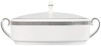 Vera Wang Wedgwood White 'Lace' covered vegetable dish