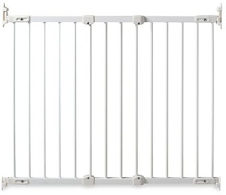KidCo Angle Mount Safeway Gate In White