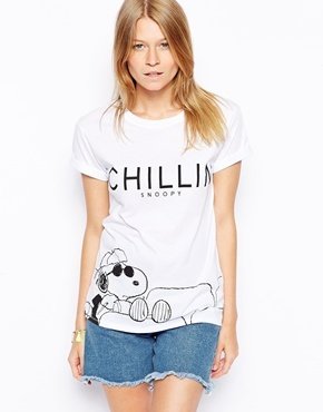 ASOS T-Shirt with Snoopy Chillin Print - white