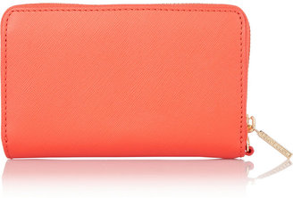 Tory Burch Robinson textured-leather wristlet clutch