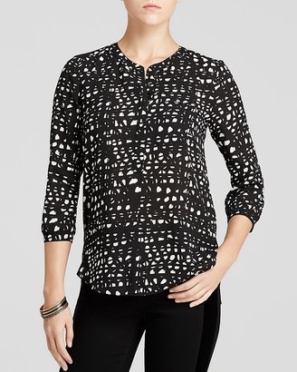 NYDJ Abstract Graphic Print Blouse