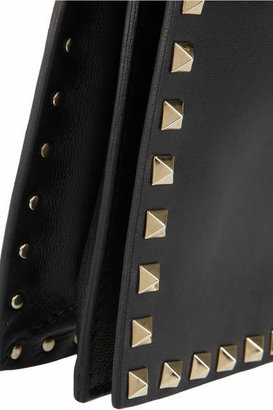 Valentino Garavani The Rockstud Leather Clutch - Black