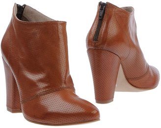 Evado Ankle boots