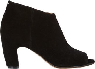 Maison Martin Margiela 7812 Maison Martin Margiela Peep-Toe Ankle Boots