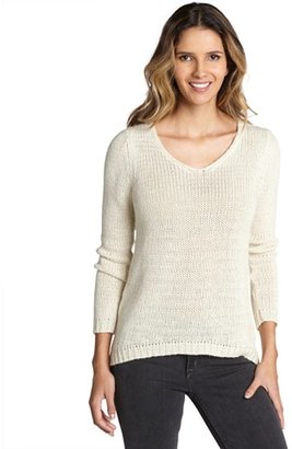 Willow & Clay cream wool blend v-neck sweater