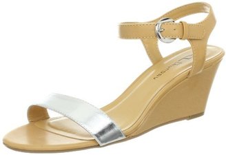 Chinese Laundry Women's Truth Wedge Sandal