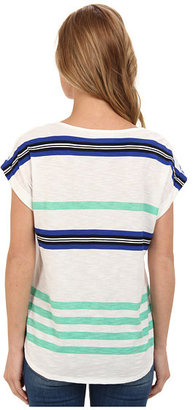 Vince Camuto S/S Spaced Stripe Tee