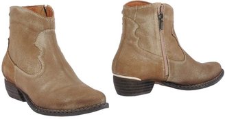 PIKOLINOS Ankle boots