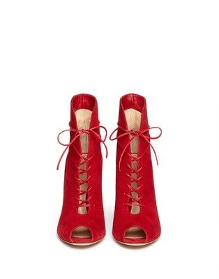 Nobrand V-throat lace-up boots