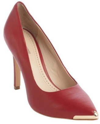 Pour La Victoire red 'Christelle' point toe leather pump