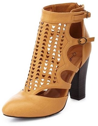 Qupid Laser Cut-Out Closed Toe Chunky Heels