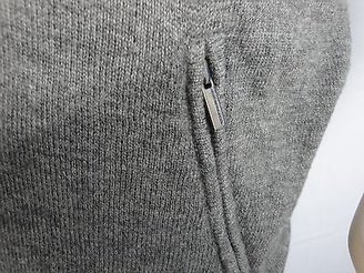 BCBGMAXAZRIA NWT 3/4 Sleeve Zipper V-Neck Pullover Wool Sweater