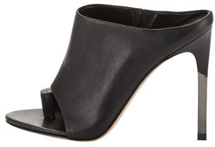 BCBGMAXAZRIA Dag Smooth Leather Toe-Loop Mule Sandal, Black