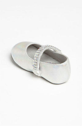 Stuart Weitzman Infant Girl's 'Baby Sugar' Crib Shoe, Size 4 M - White