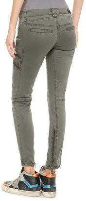 Blank Skinny Cargo Pants with Zipper Detail