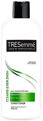 Tresemme Pro Vitamin & Aloe Remoisturising Conditioner 500ml