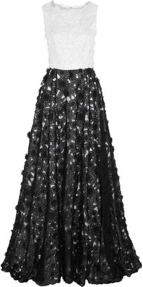 Oscar de la Renta Floral-appliquéd cotton-organza gown