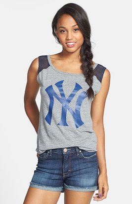 New York Yankees Wright & Ditson 'New York Yankees' Sleeveless Graphic Tee (Juniors)