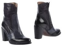 Duccio Del Duca Ankle boots