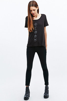 Truly Madly Deeply Symbolic Line High-Low Black T-shirt
