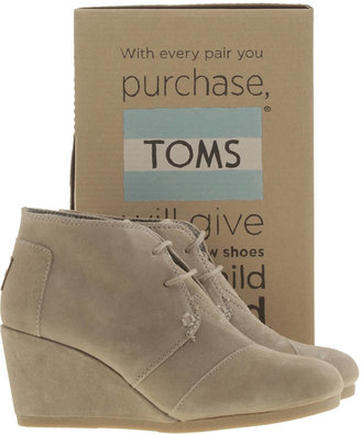 Toms Womens Beige Desert Wedge Boots