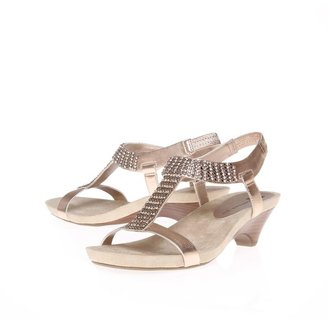 Anne Klein Teale3 mid heel gladiator sandals