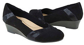 Earth Spiceberry" Wedge Pumps