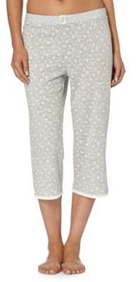 Lounge & Sleep Light grey snowflake print cropped pyjama bottoms