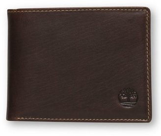 Timberland Pull-Up Passcase Bifold Wallet