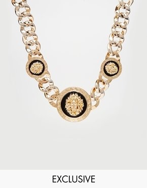 Reclaimed Vintage 90's Triple Lion Necklace - gold