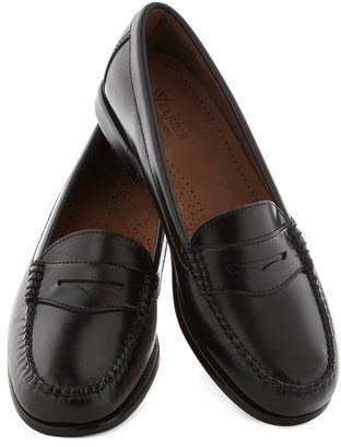 Bass Loafer and Over Flat in Black