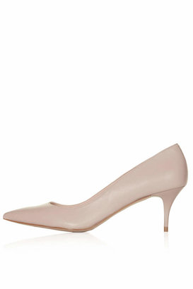 Topshop Nude leather kitten heels. heel height approximately 1.5". 100% leather.