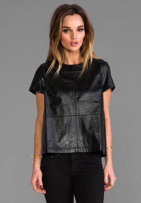 Funktional Atomic Leather Panel Top